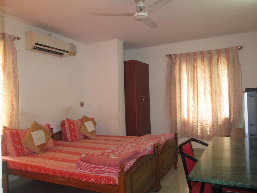 El-Shaddai Homes Bangalore Zimmer foto